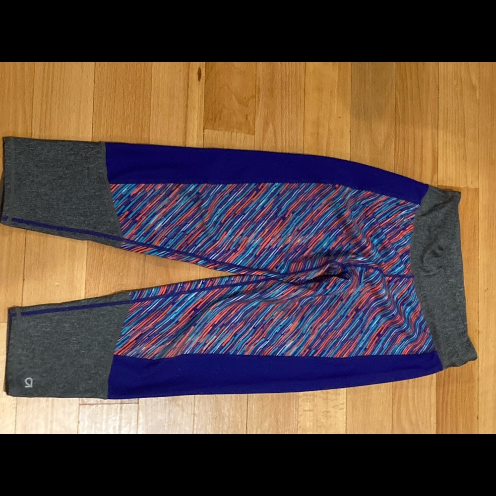 GapFit activewear leggings. Kids XXL (like 14/16). Multiprint Purple/ Gray trim